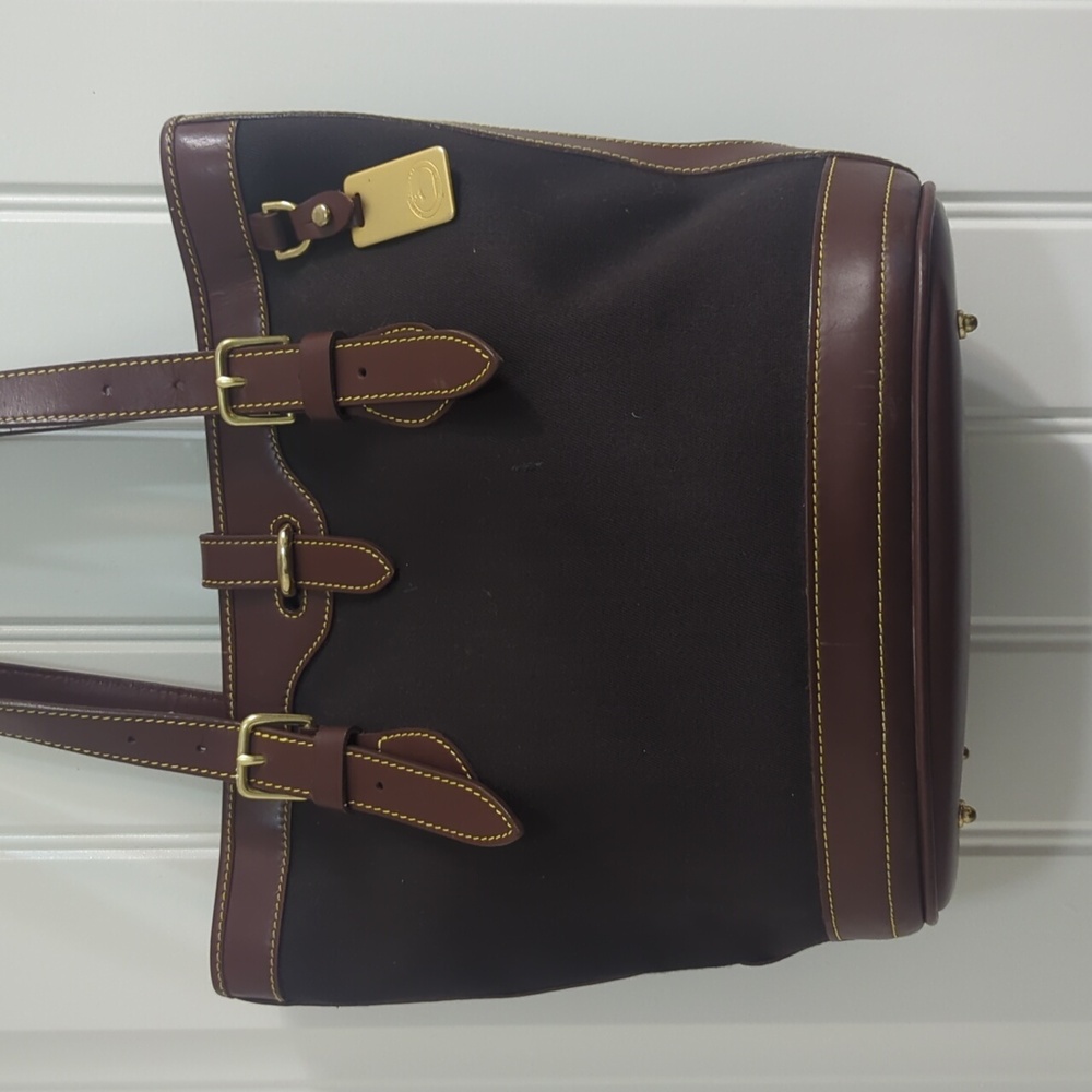 Dooney & Bourke Bucket Handbag - Picture 2 of 11
